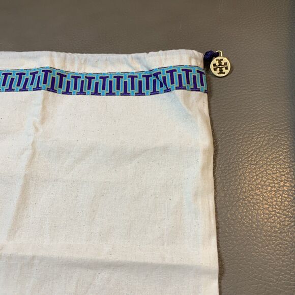 Tory Burch Dust Bag 12"x15" Drawstring Shoes Small Purse Logo Charm, NWOT - Picture 9 of 11